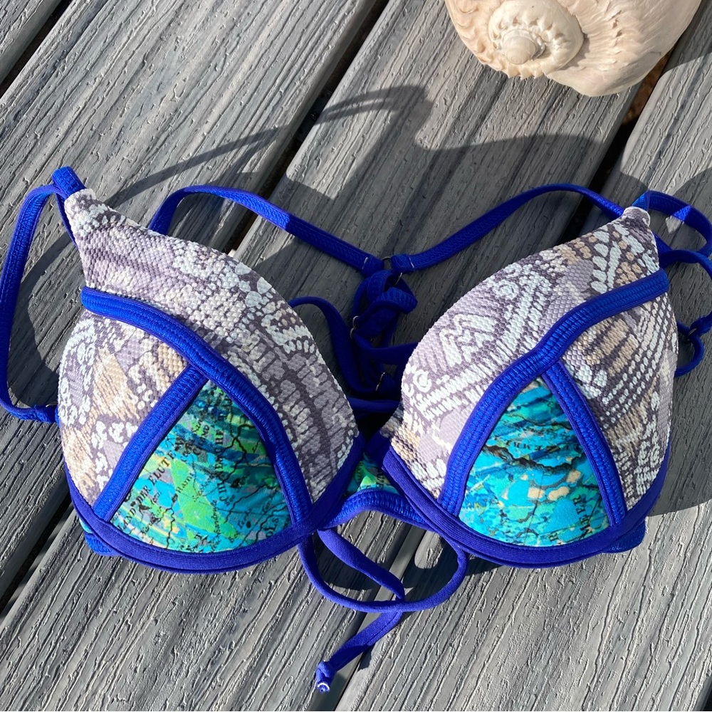 NWOT Maaji x Tone it Up Vintage Top - Beach Daze Molded Cup Bikini Top - M - Picture 14 of 16